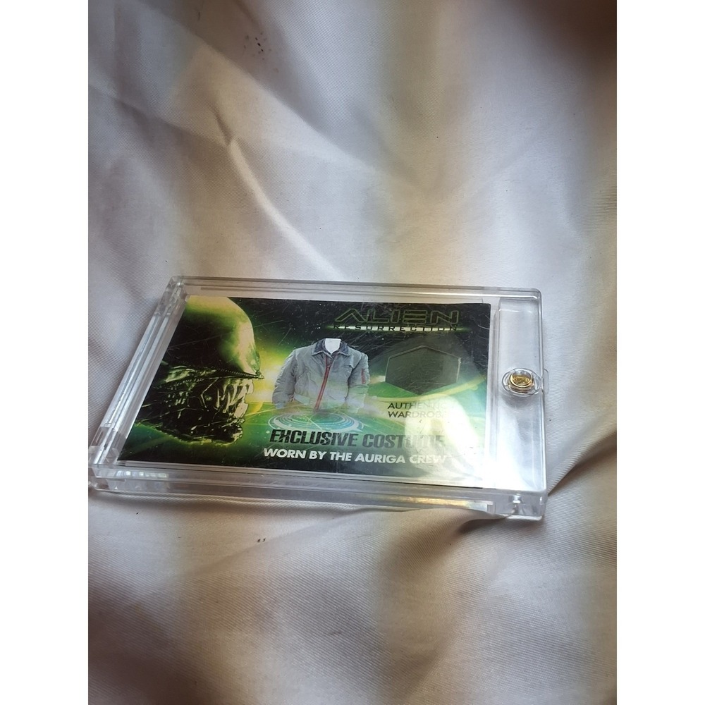 Alien Resurrection BAM Box Exclusive Costume Card Auriga Crew Wardrobe Swatch - Picture 3 of 3